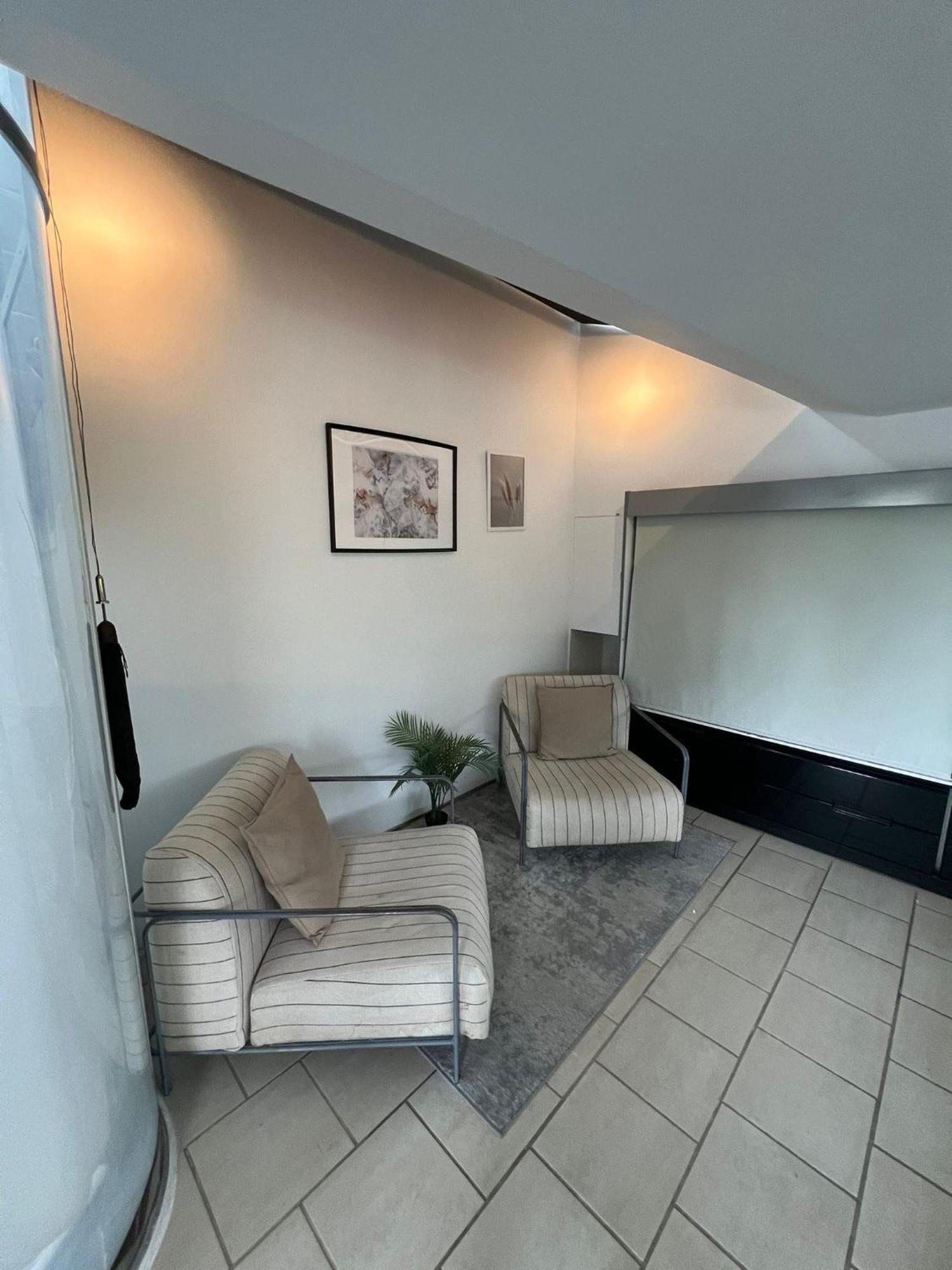 One Bed House In Camden Town Villa London Bagian luar foto